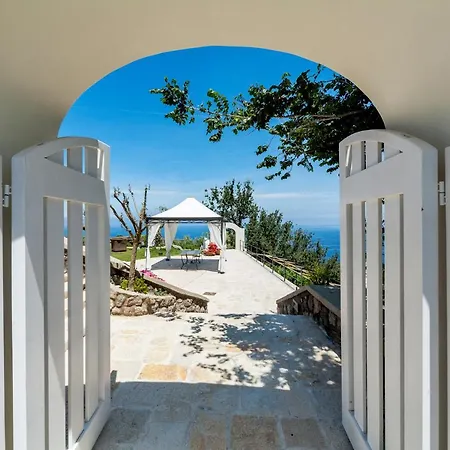 Hotel San Montano &