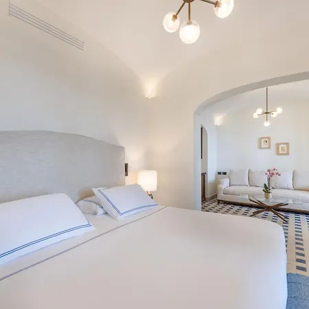 San Montano & Hotel Lacco Ameno (Isola d'Ischia)