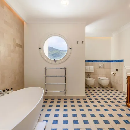 Hotel San Montano & 5*
