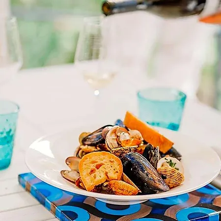 San Montano & Lacco Ameno (Isola d'Ischia)