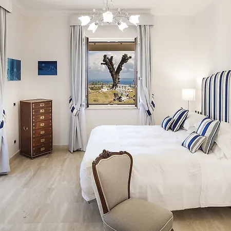 Hotel San Montano & 5*