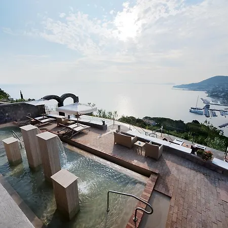 San Montano & 5* Lacco Ameno (Isola d'Ischia)