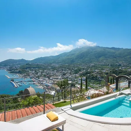San Montano & Hotel Lacco Ameno (Isola d'Ischia)