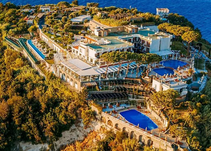 Hotel San Montano & Lacco Ameno (Isola d'Ischia)