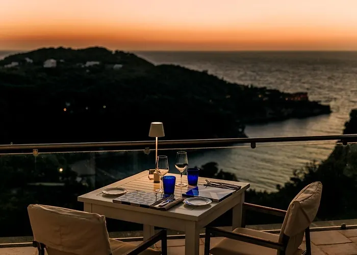 San Montano & Lacco Ameno (Isola d'Ischia)