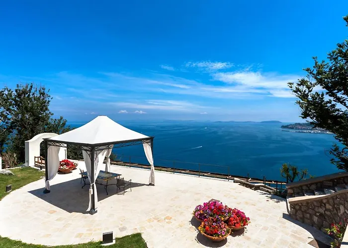 Hotel San Montano & Lacco Ameno (Isola d'Ischia)