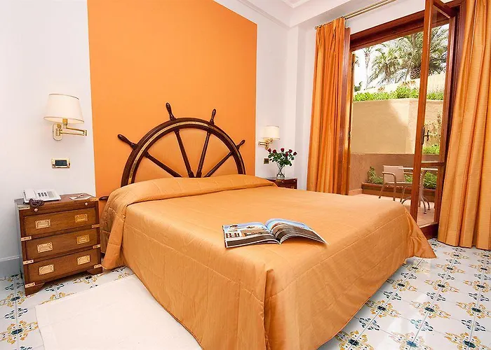 Hotel San Montano & 5*