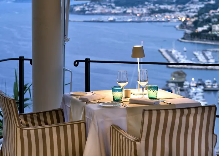 San Montano & 5* Lacco Ameno (Isola d'Ischia)