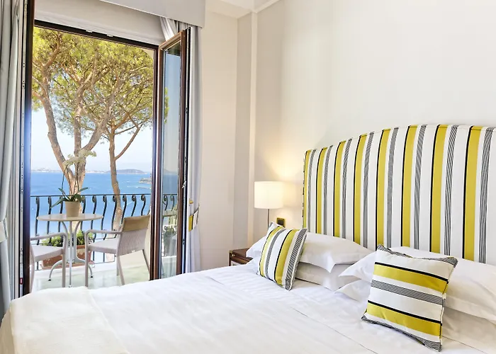 San Montano & 5* Lacco Ameno (Isola d'Ischia)