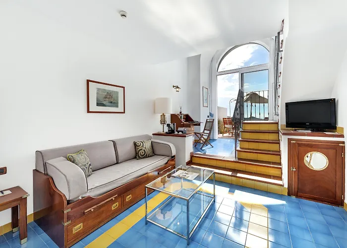 Hotel San Montano & 5*